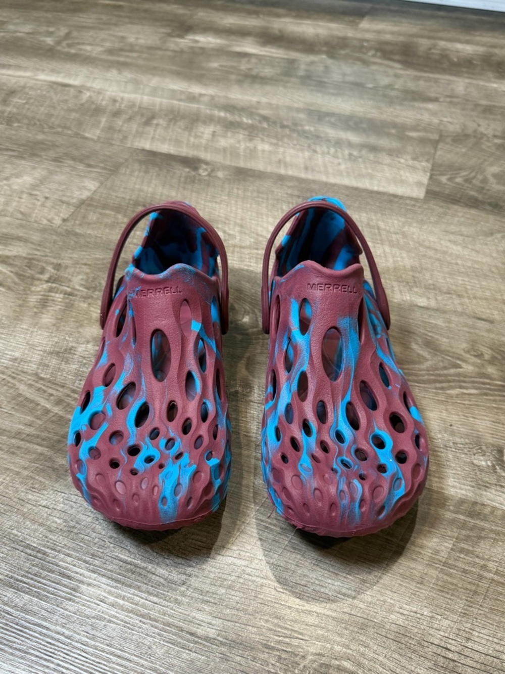 Merrell Hydro Burgundy/Blue Men's Slip On Shoe/Clog Size 8